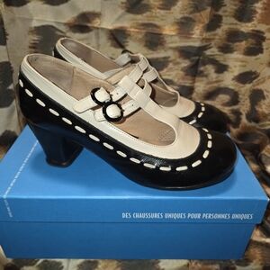 John Fluevog Operetta BRIGHTMAN Black and Ivory Comfortable Heels